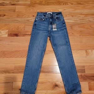 Women's vintage slim straight high waist Jeans.